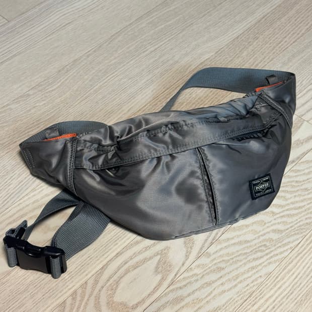 포커 탱커 웨이스트백 실버그레이