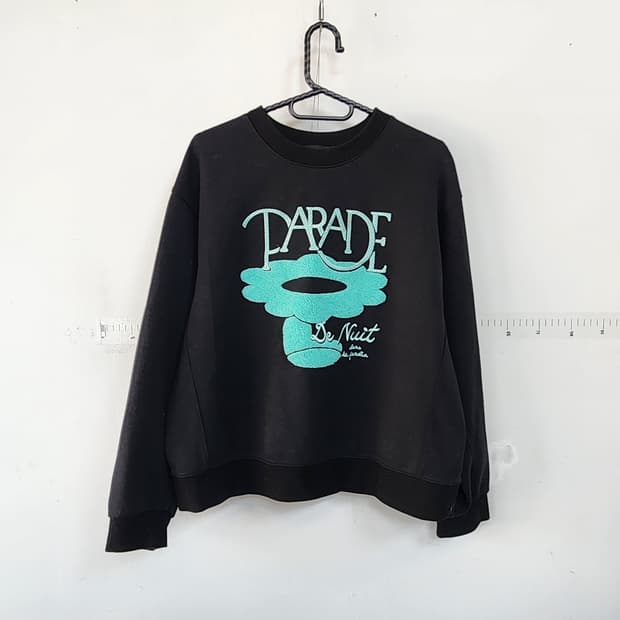 오즈세컨 블랙 맨투맨 티셔츠