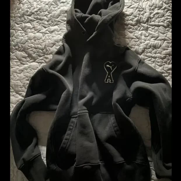 아미 퓨마 후드티