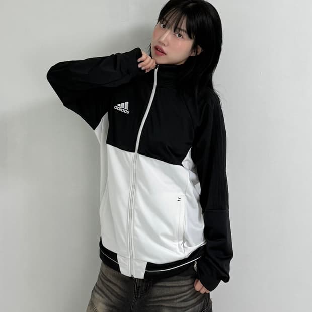 아디다스 블랙 화이트 져지