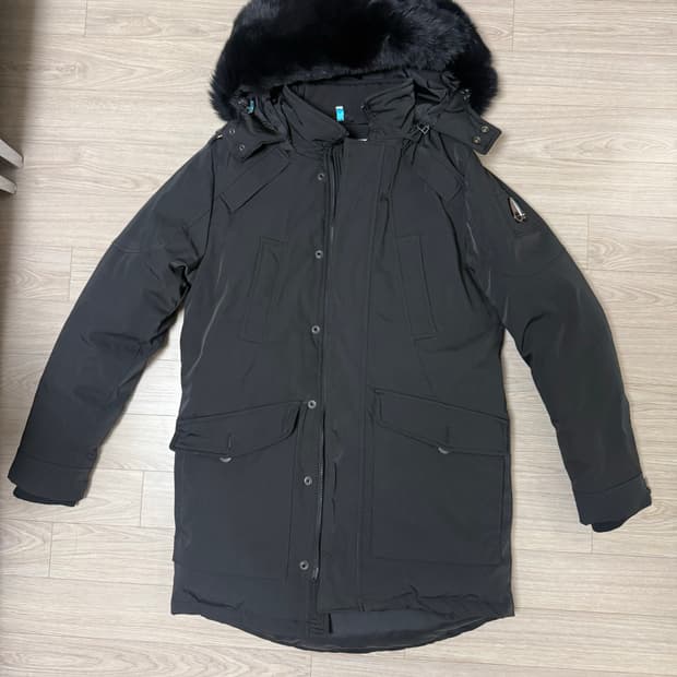 새상품 무스너클 남성 라이언 파카 L 블랙