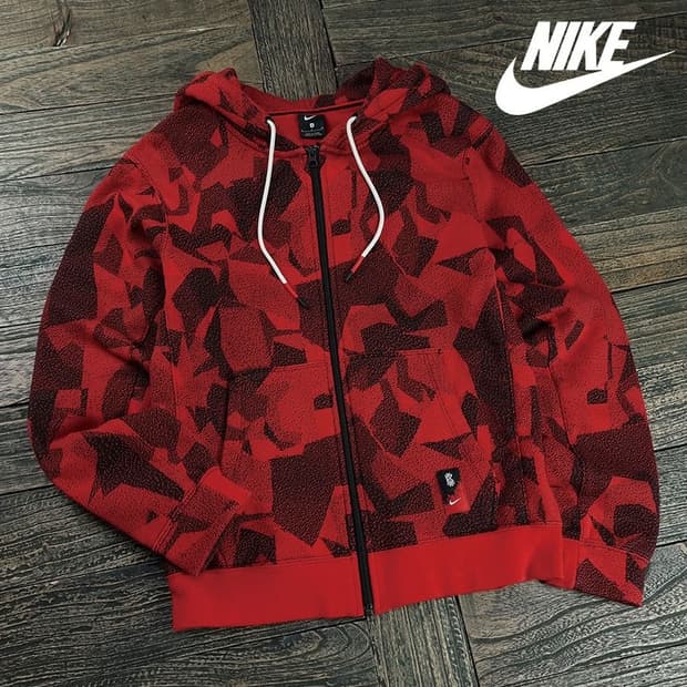 [나이키] 멀티 그래픽 패턴 후드 집업 레드 M19248