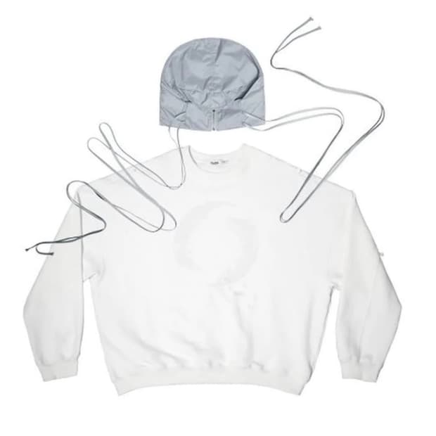 오호스 디테처블 힙색 스웻셔츠 화이트색상