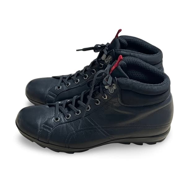 프라다 스포츠 트레킹화