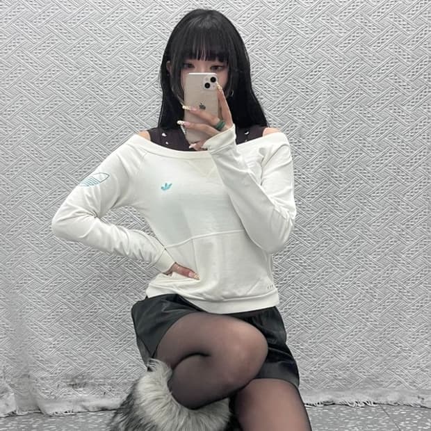 아디다스 빈티지 오픈숄더 그린 트레포일 맨투맨 100 C09824