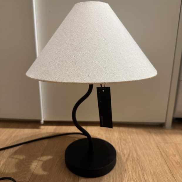 에프에프 컬렉티브 Fig Stand Lamp Black s