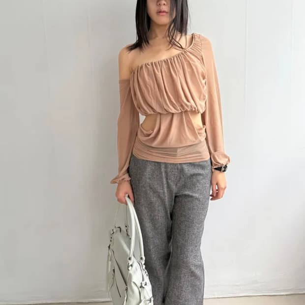 팁시 Tipssy mira detach top (beige)