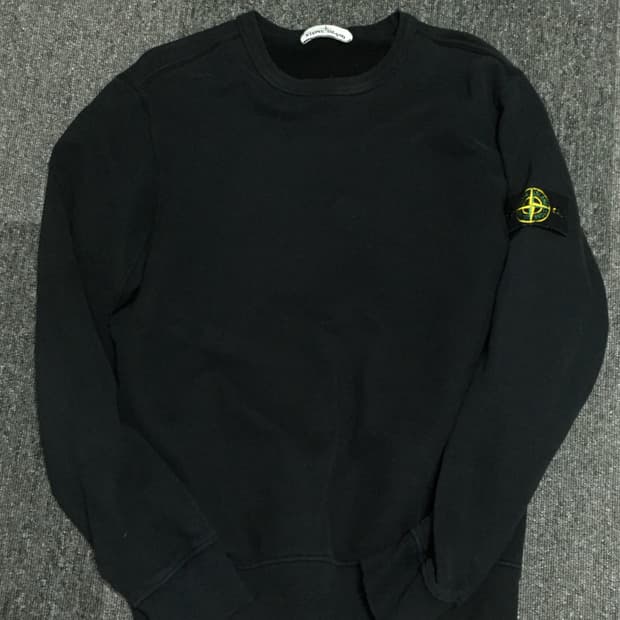 스톤아일랜드 맨투맨