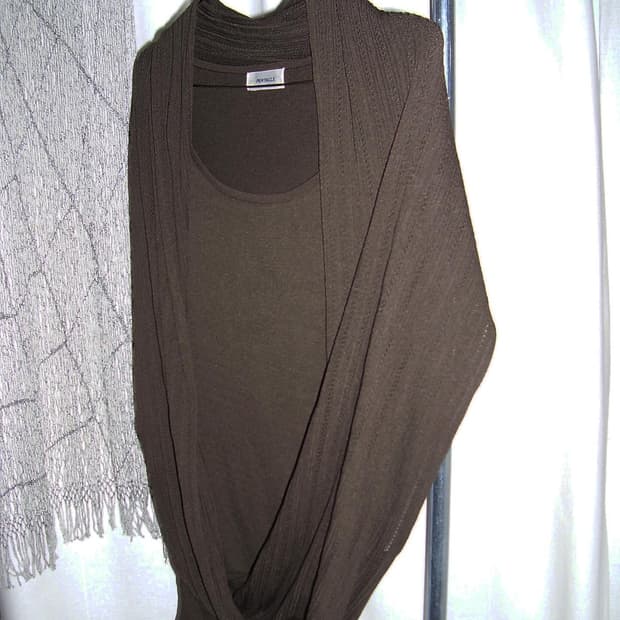 34 deep brown draped top