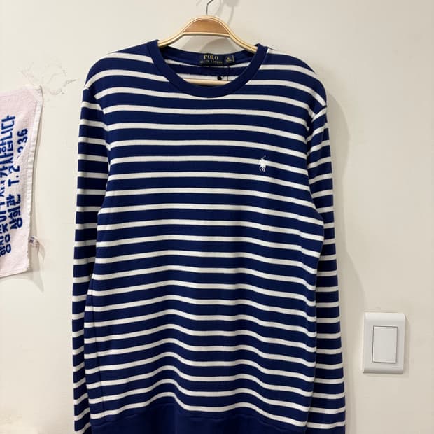 245. 폴로 스트라이프 니트 맨투맨