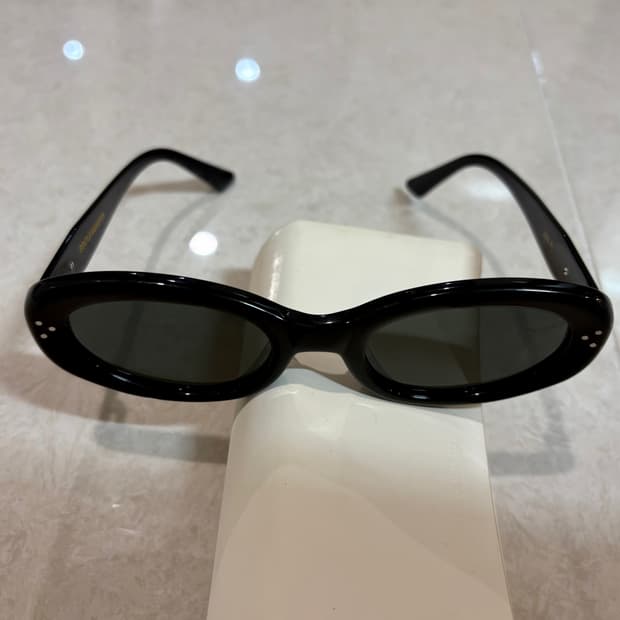 새상품 젠틀몬스터 줄라이 JULY 케이스포함