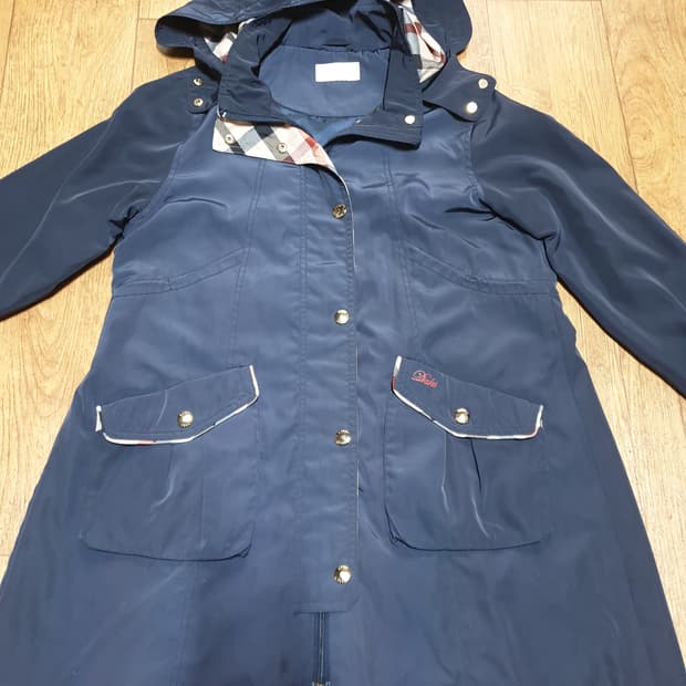 1053 닥스 아우터 90 사이즈입니다