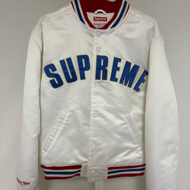 매물 극악 슈프림 미첼엔네스 사틴 바시티 자켓