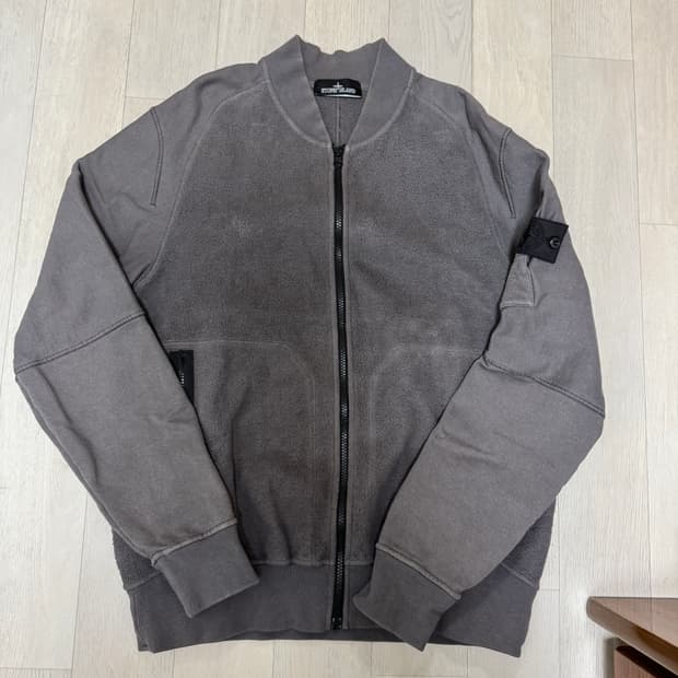 정품 스톤아일랜드 고스트피스 점퍼 자켓