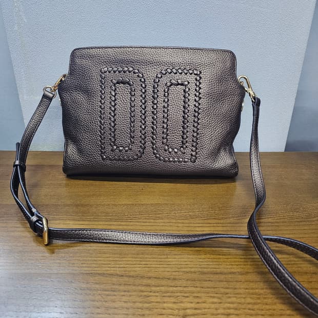 닥스 가죽 크로스백