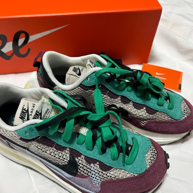 나이키 사카이 베이퍼와플(240) 급처분