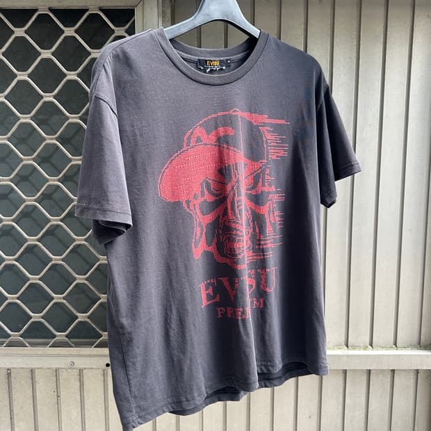 EVISU printing tee -black 