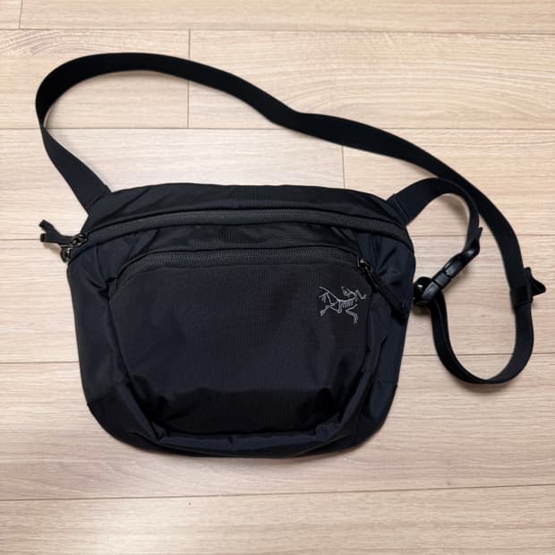 아크테릭스 맨티스2 구형 블랙