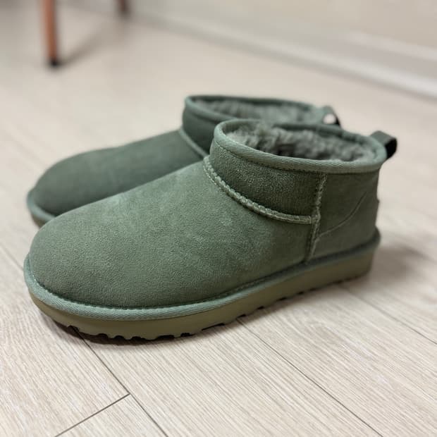 UGG 어그 클래식 울트라 미니 부츠 올리브 US8
