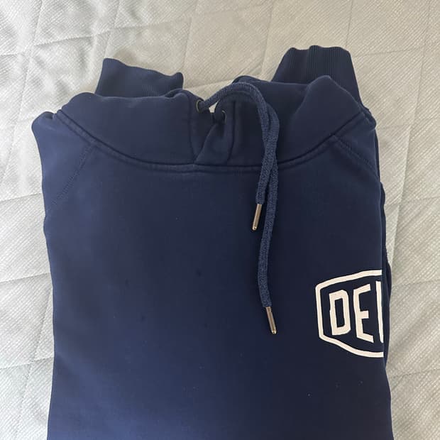 데우스 엑스 마키나 서울 어드레스 후드