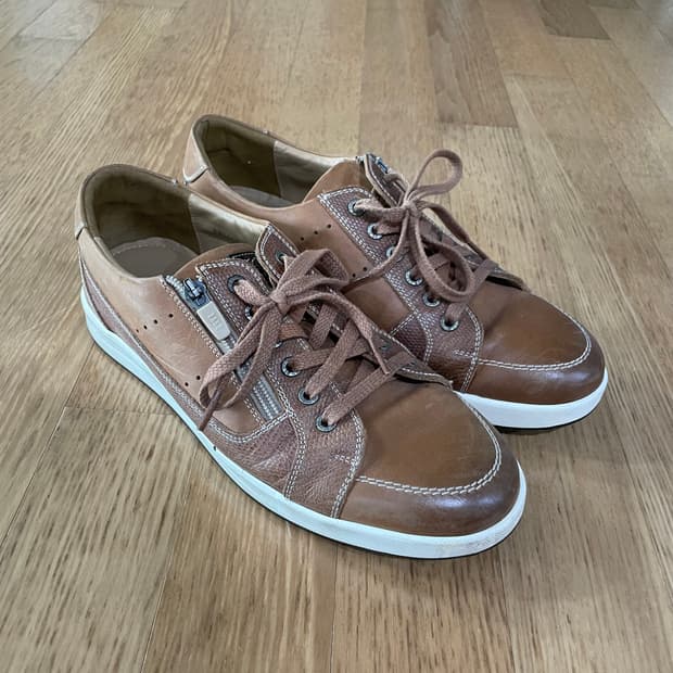 닥스 가죽 스니커즈 260