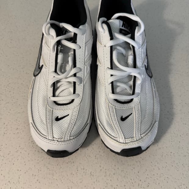 (W245) (새 상품) 나이키 이니시에이터 화이트 블랙