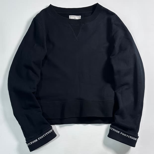  미하라 야스히로 크롭 맨투맨