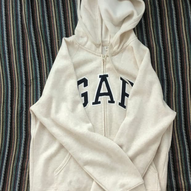 갭 아이보리 빅로고 후드집업