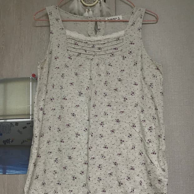 카메 빈티지 SM2 사만사모스 베이지오트밀 잔꽃 나시 슬리브리스 모리걸