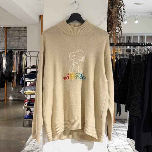 카스텔바작 베이지 스누피 우드스탁 니트