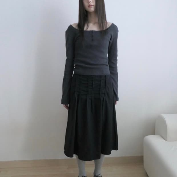세이지블루 미디스커트