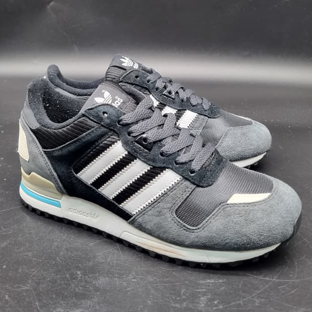 아디다스 ZX700 여성운동화230