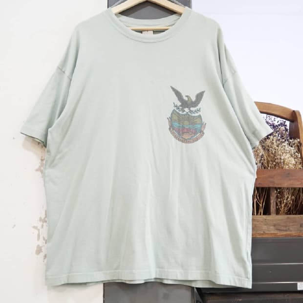 Yeezy eagle badge half tshirt