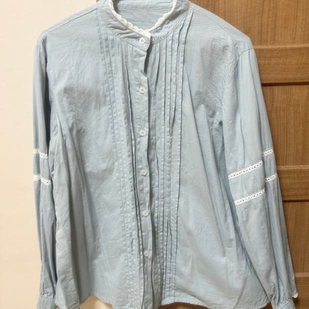 ☁️ 맑은 하늘을 닮은, 일본 수입 레이스 핀턱 모리걸 셔츠