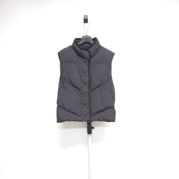 나이스클랍 추동 패딩 베스트 55.66