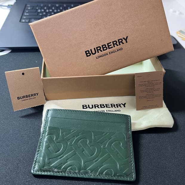 버버리 카드지갑 S급 풀박스