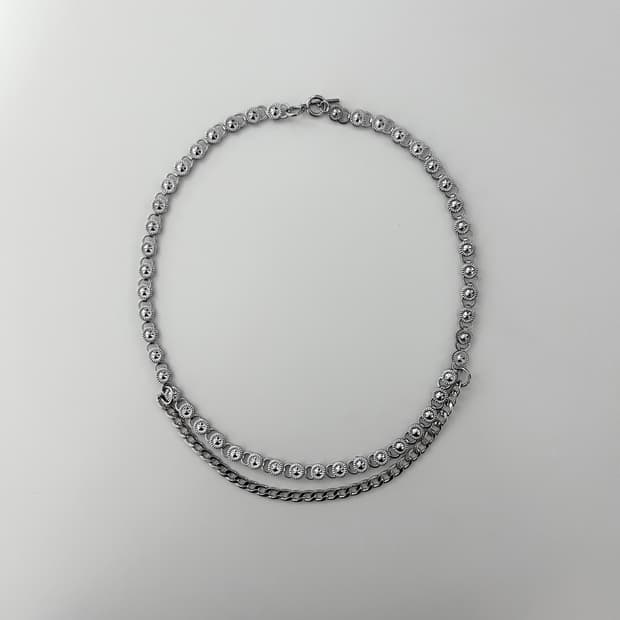 Double chain necklace