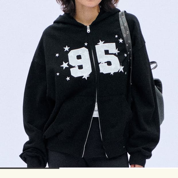 비터쉘즈 Bitter Cells 스타 아플리케 후드 집업 블랙