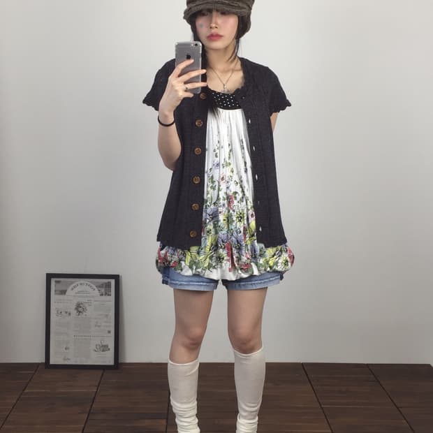 'ScoLar' Floral Bubble Hem Tunic Top