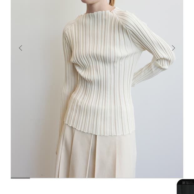 르셉템버 밀리 니트 모크넥탑