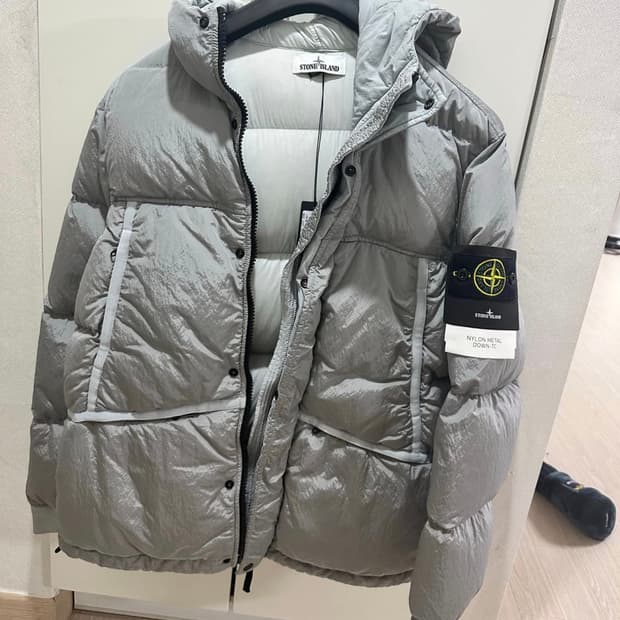 스톤아일랜드 나일론메탈 후드 패딩(751544508)
