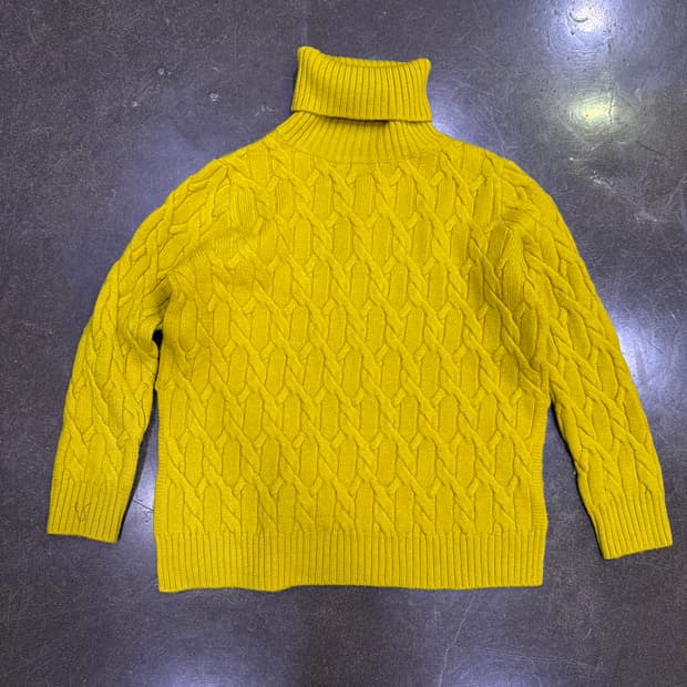 COS 코스 100% 울 터틀넥 스웨터 사이드 절개 케이블 니트 S