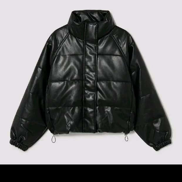 에잇세컨즈 페이크레더 숏 패딩 블랙 XS