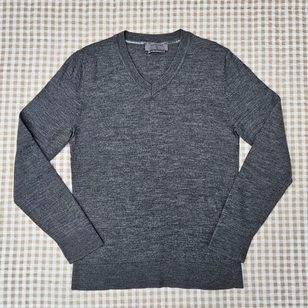 지오다노 메리노울100 브이넥 니트 남자100