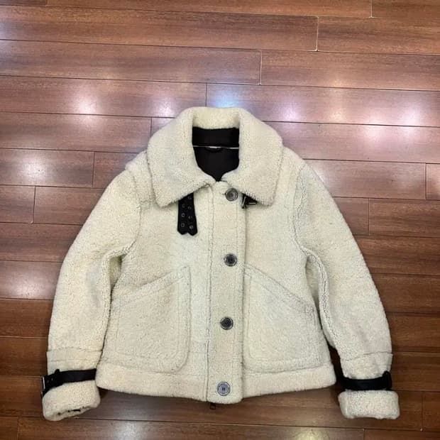 버버리브릿 무스탕