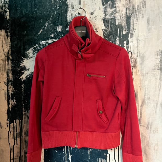 Diva vita red jacket.