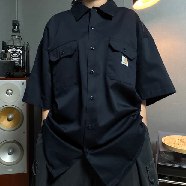 칼하트 반팔셔츠