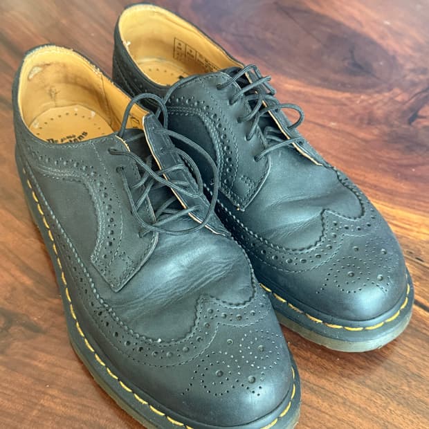 닥터마틴 윙팁 270