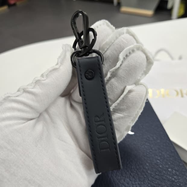 디올뷰티 가죽키링 디올 VIP 기프트 