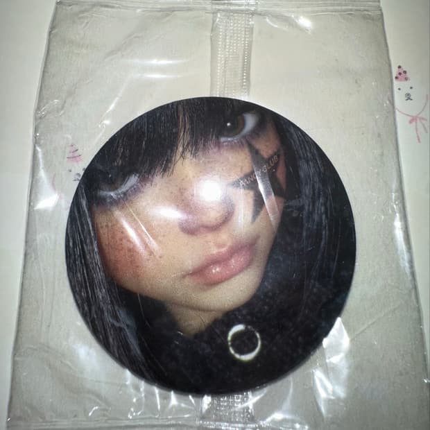 이비자 캔뱃지 거울 미개봉